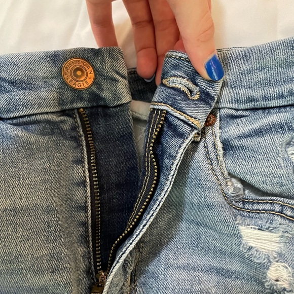 American Eagle Super Stretch Jean Shorts Size 0 - Picture 3 of 6